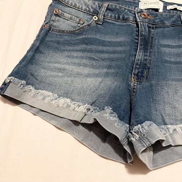 RE Generation By Celebrity Pink Meadow Jean Shorts Size 30 - Picture 3 of 14